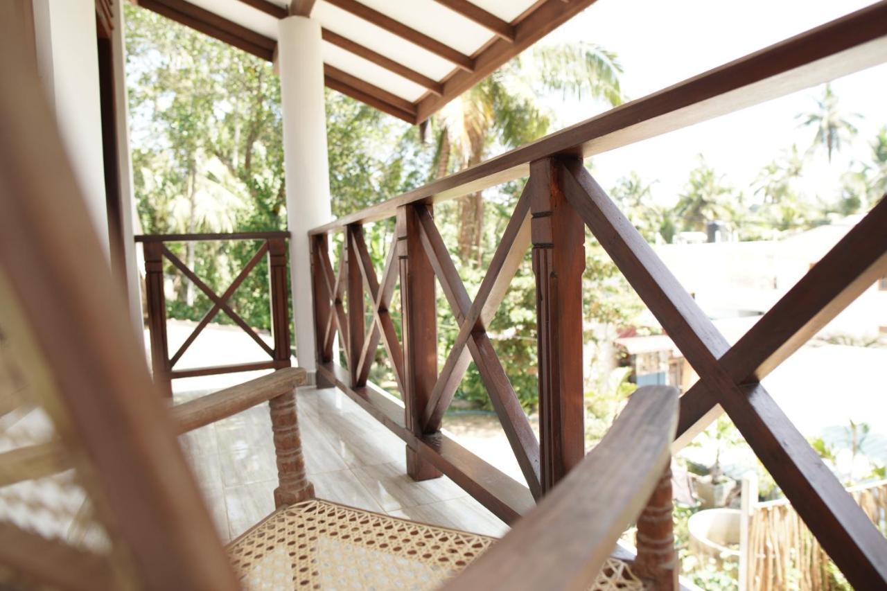 Surf Nest Hiriketiya Otel Dikwella Dış mekan fotoğraf