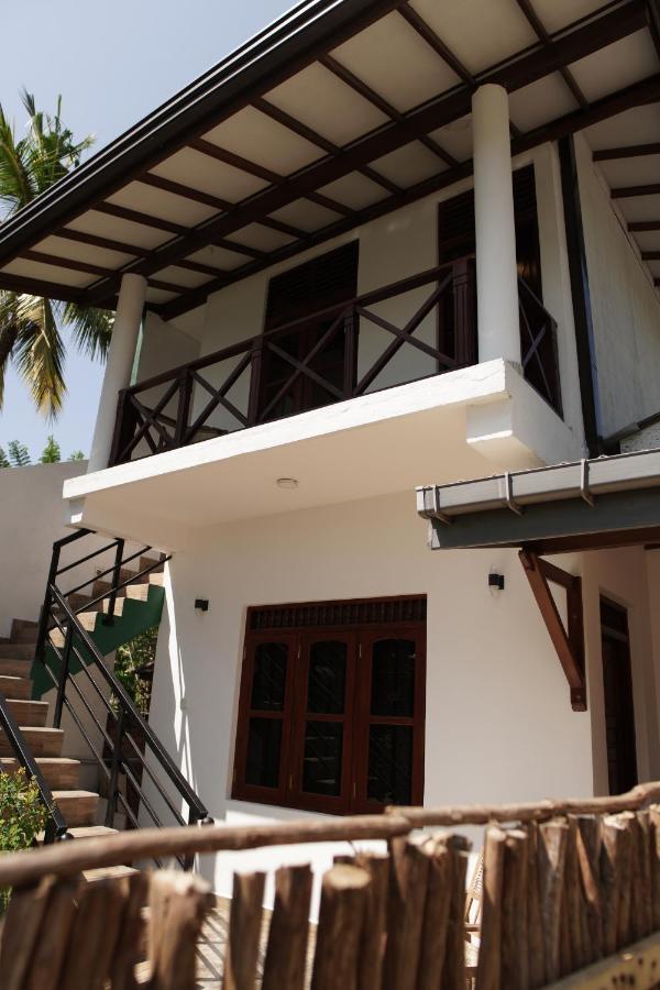 Surf Nest Hiriketiya Otel Dikwella Dış mekan fotoğraf