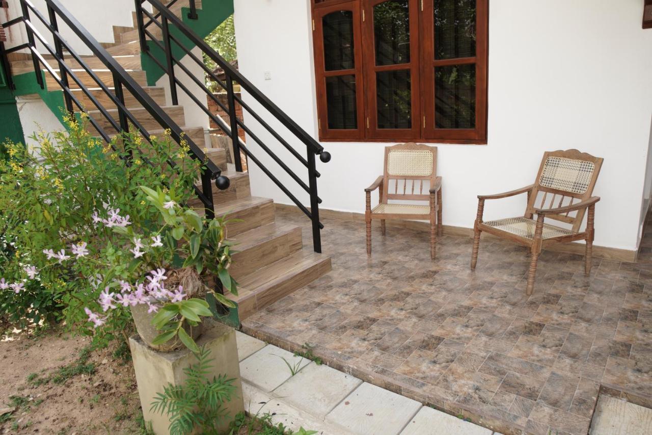 Surf Nest Hiriketiya Otel Dikwella Dış mekan fotoğraf