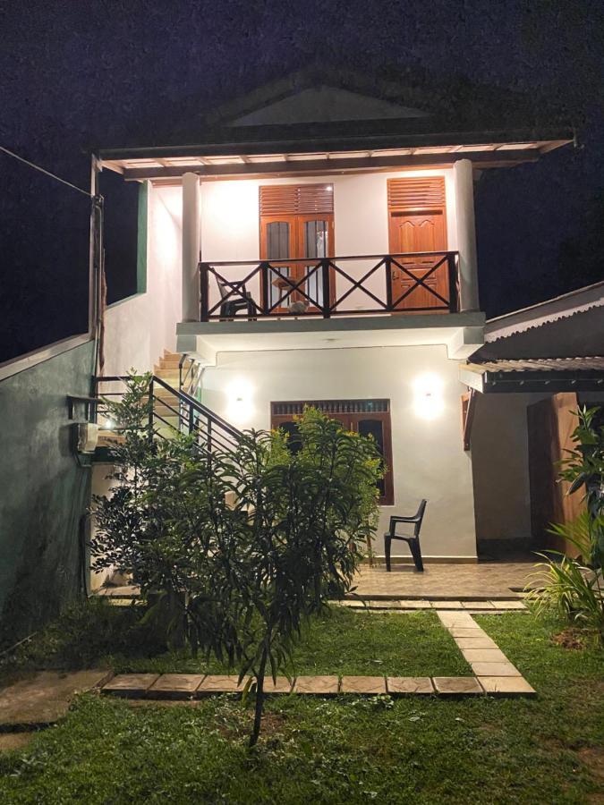 Surf Nest Hiriketiya Otel Dikwella Dış mekan fotoğraf